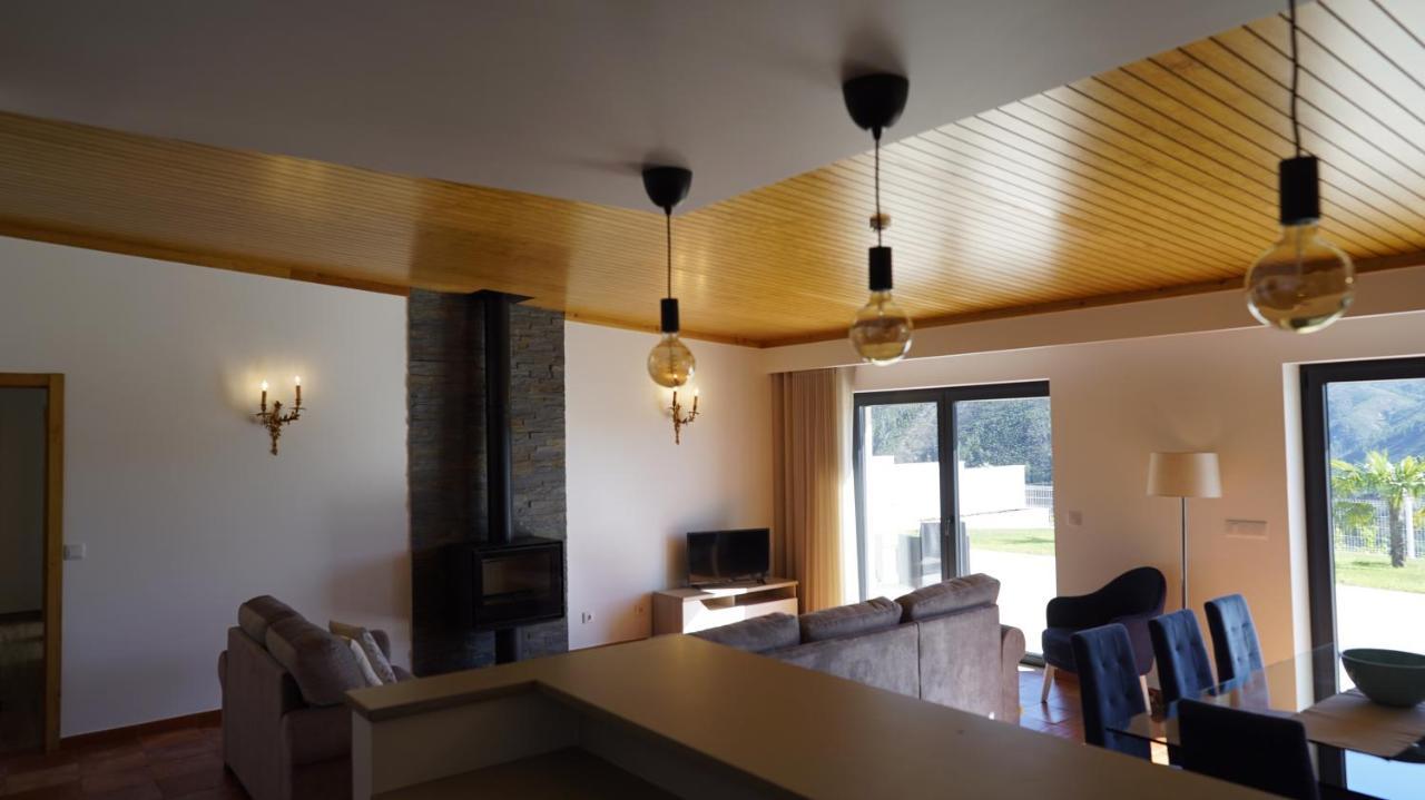 Lago Azul Villas Ferreira do Zêzere Eksteriør billede