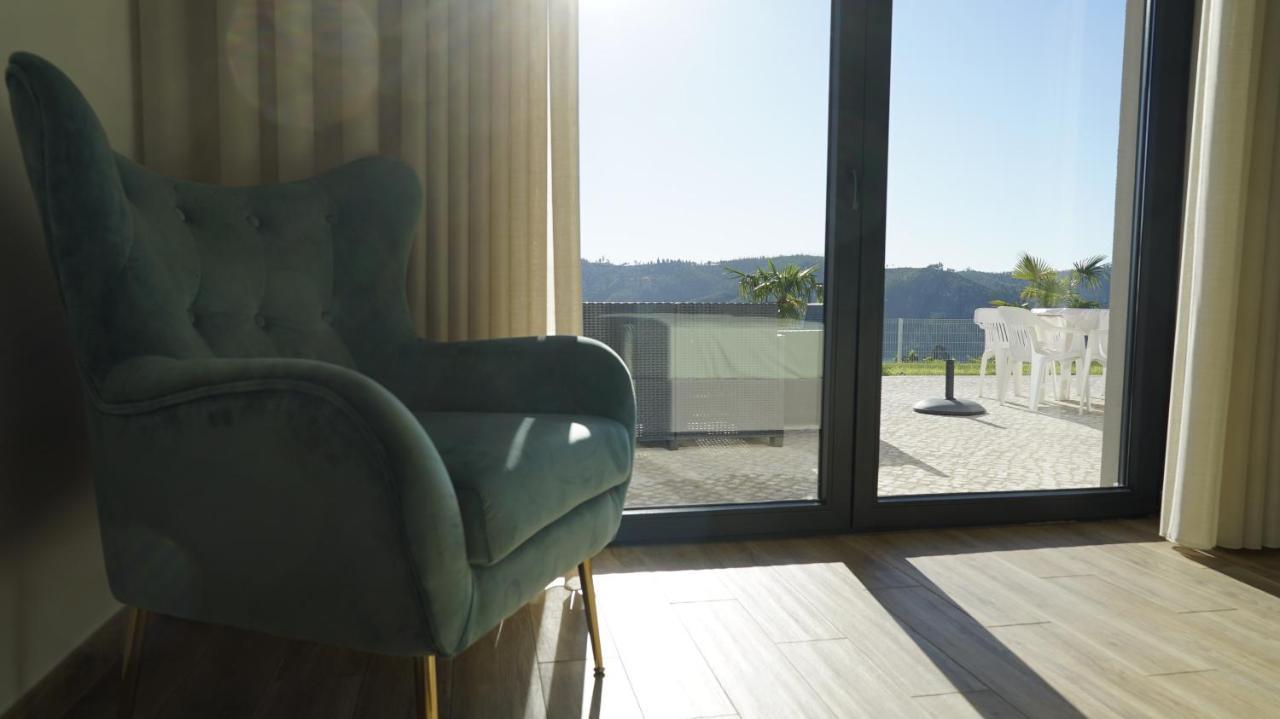 Lago Azul Villas Ferreira do Zêzere Eksteriør billede