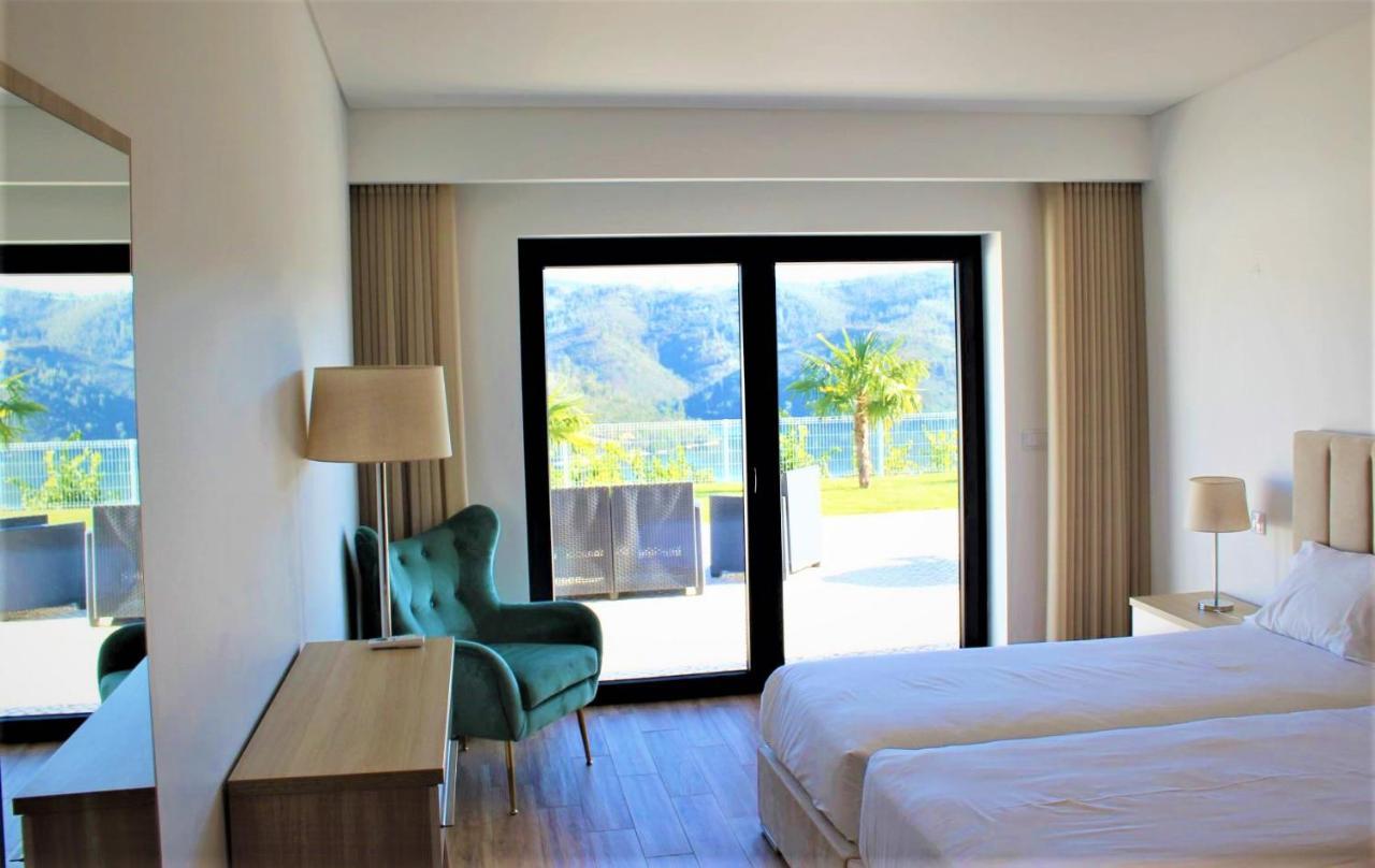 Lago Azul Villas Ferreira do Zêzere Eksteriør billede