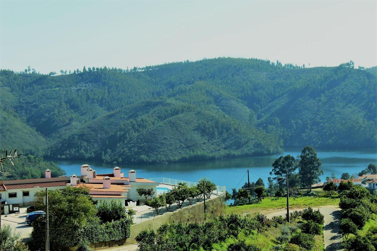 Lago Azul Villas Ferreira do Zêzere Eksteriør billede