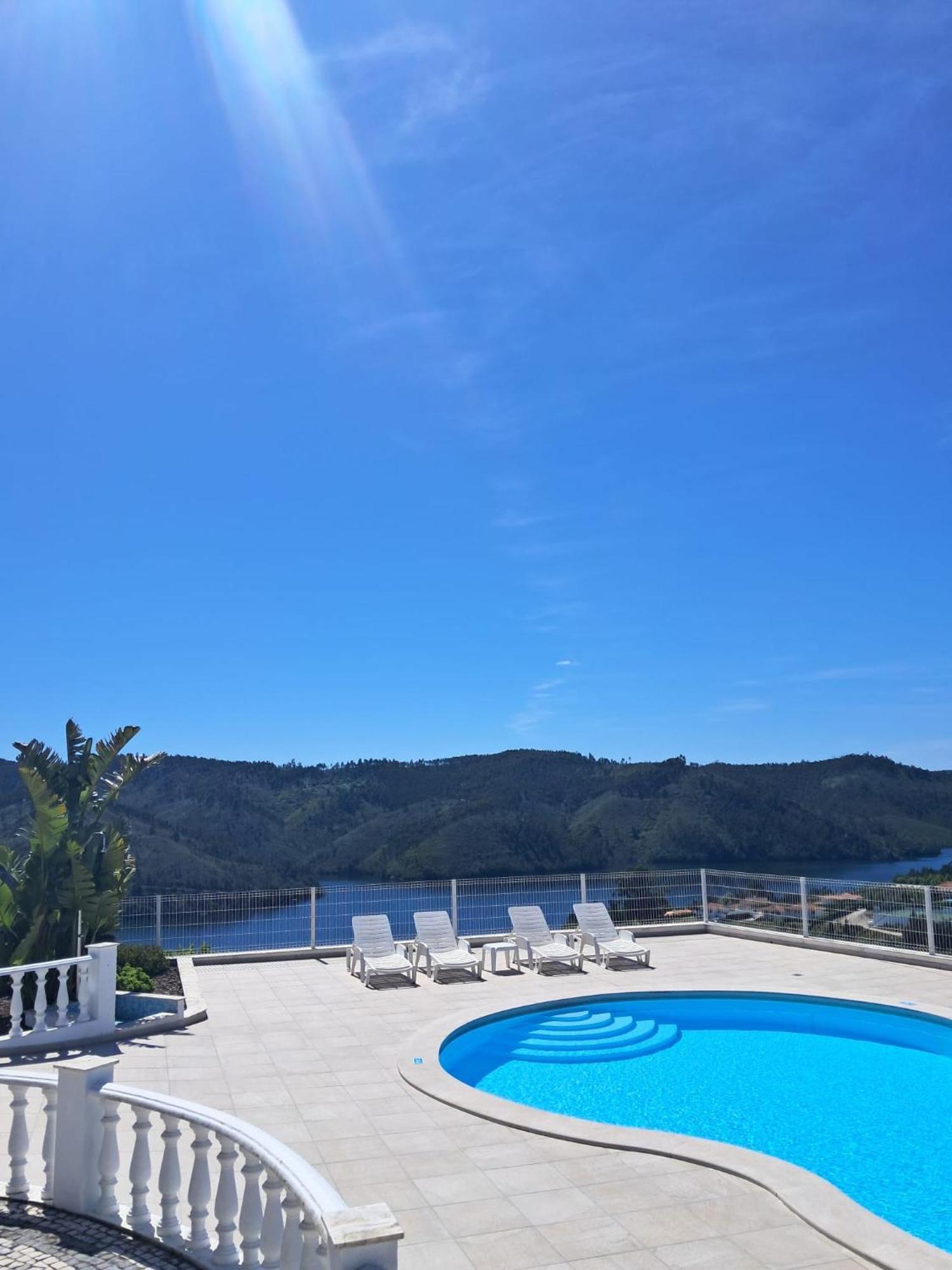 Lago Azul Villas Ferreira do Zêzere Eksteriør billede